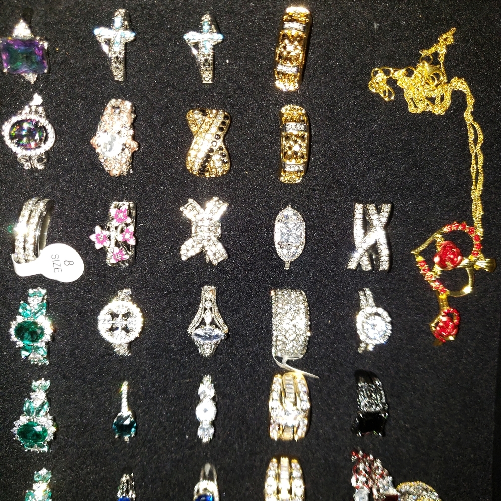 Women's size 8 rings
